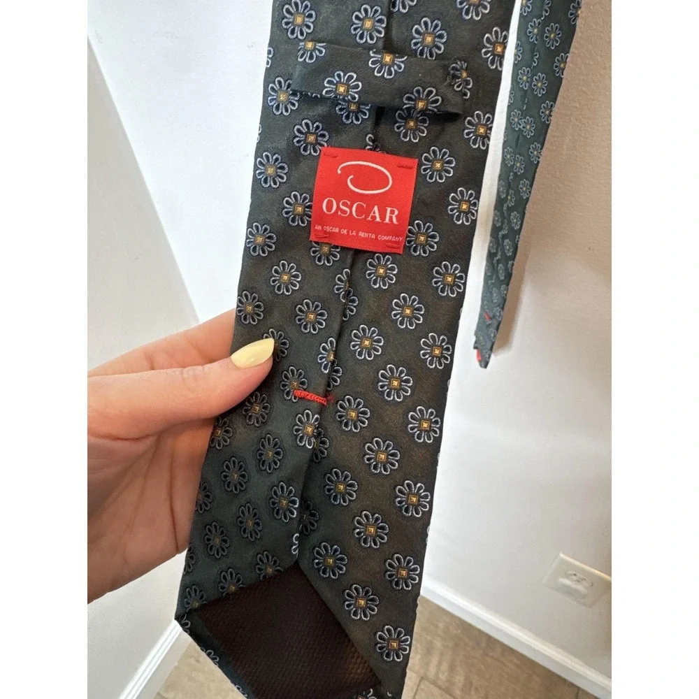 Oscar Tie Mens One Size Green Silk Daisy Floral Jacquard Hand Made Woven Necktie